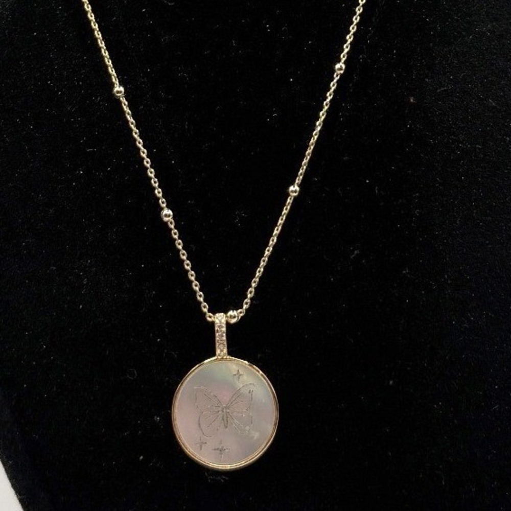 Delicate Gold Tone Butterfly Pendant‎ Necklace Rhinestone Bezel 17-19"